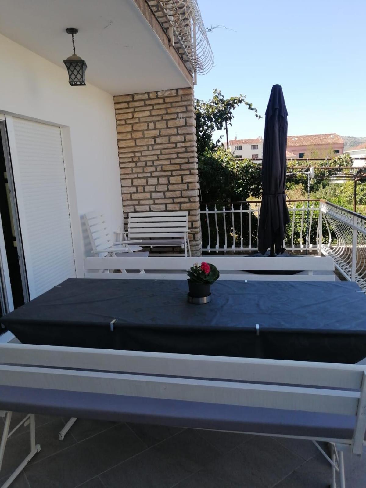 Apartments Kursan Seget Vranjica Ngoại thất bức ảnh