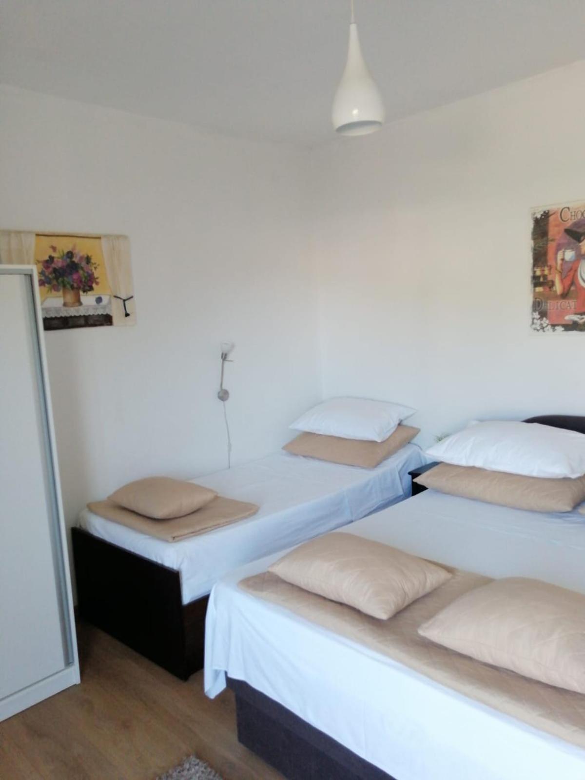 Apartments Kursan Seget Vranjica Ngoại thất bức ảnh